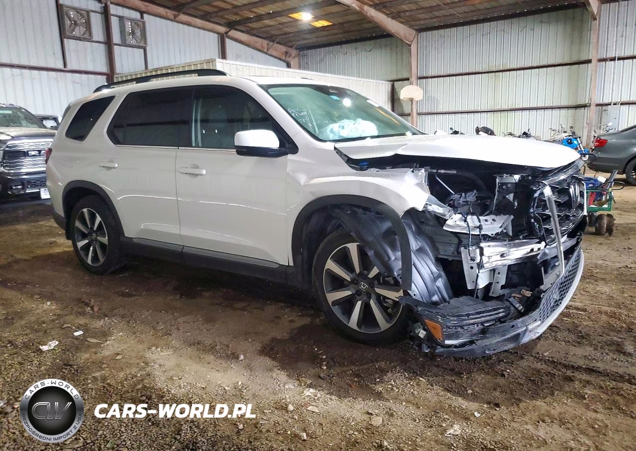 2025 Honda Pilot Touring VIN:5FNYG2H78SB034302 - 4