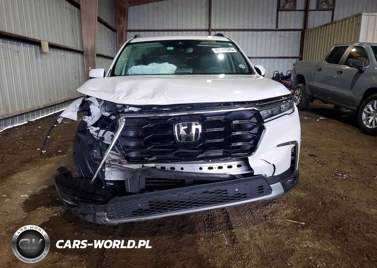 2025 Honda Pilot Touring VIN:5FNYG2H78SB034302 - 5