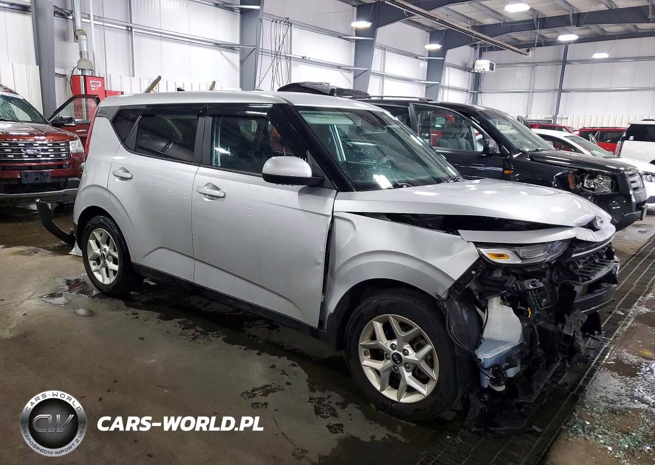 2020 Kia Soul S VIN:KNDJ23AU5L7715918 - 4