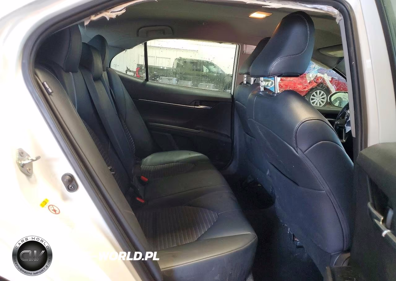 2019 Toyota Camry Se VIN:4T1B11HK6KU767618 - 10