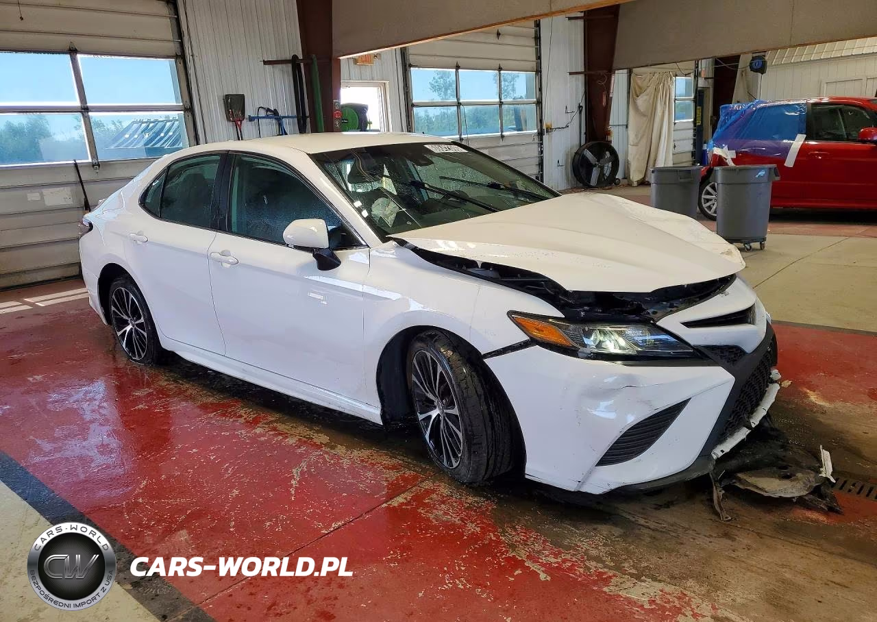 2019 Toyota Camry Se VIN:4T1B11HK6KU767618 - 4