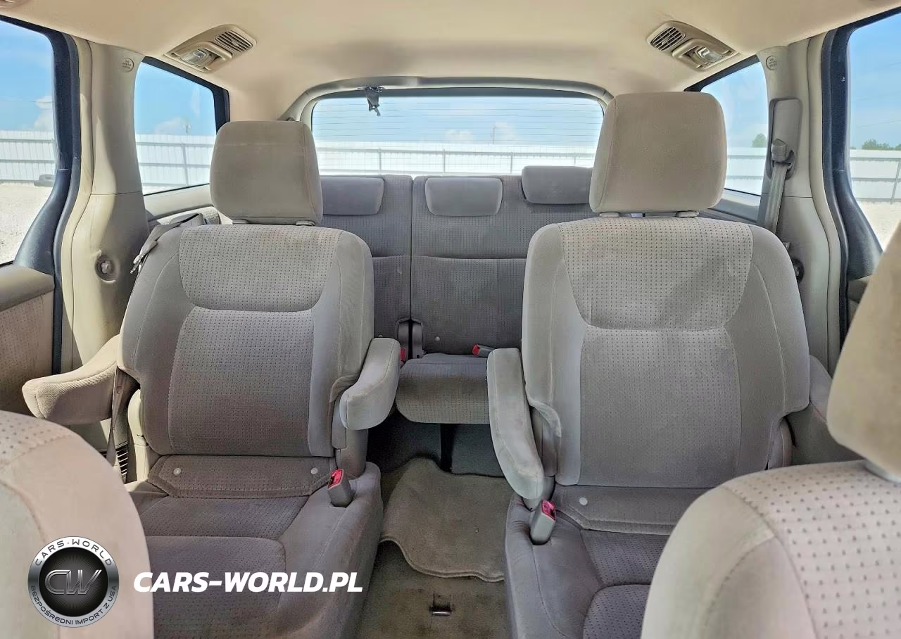 2010 Toyota Sienna Le 7-Passenger VIN:5TDKK4CC6AS306991 - 10