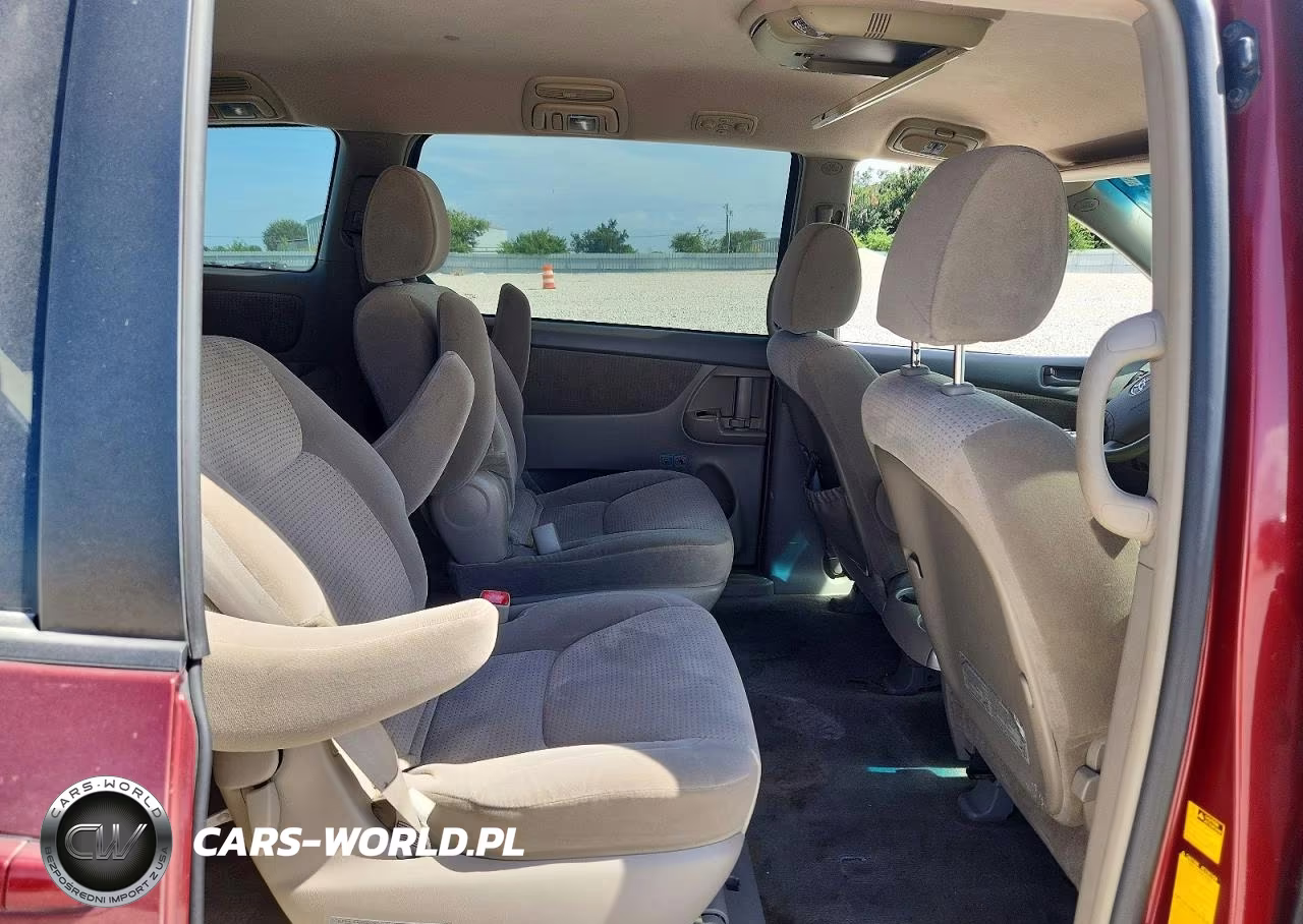 2010 Toyota Sienna Le 7-Passenger VIN:5TDKK4CC6AS306991 - 11