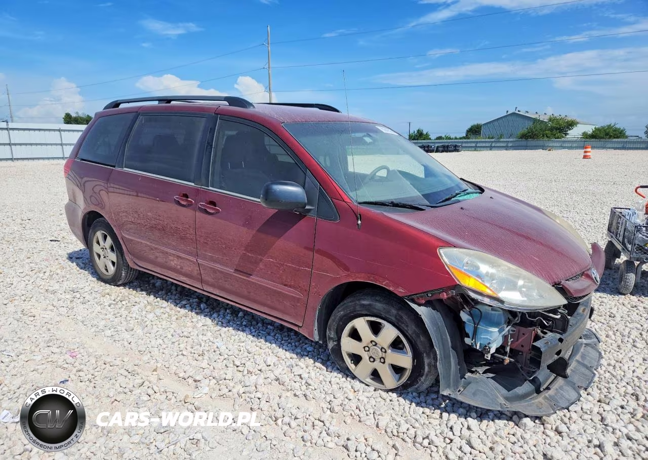 2010 Toyota Sienna Le 7-Passenger VIN:5TDKK4CC6AS306991 - 4