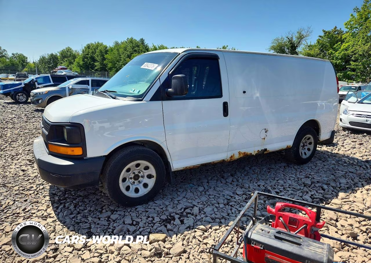 2014 Chevrolet Express G1500 – zdjęcie 1 z 13