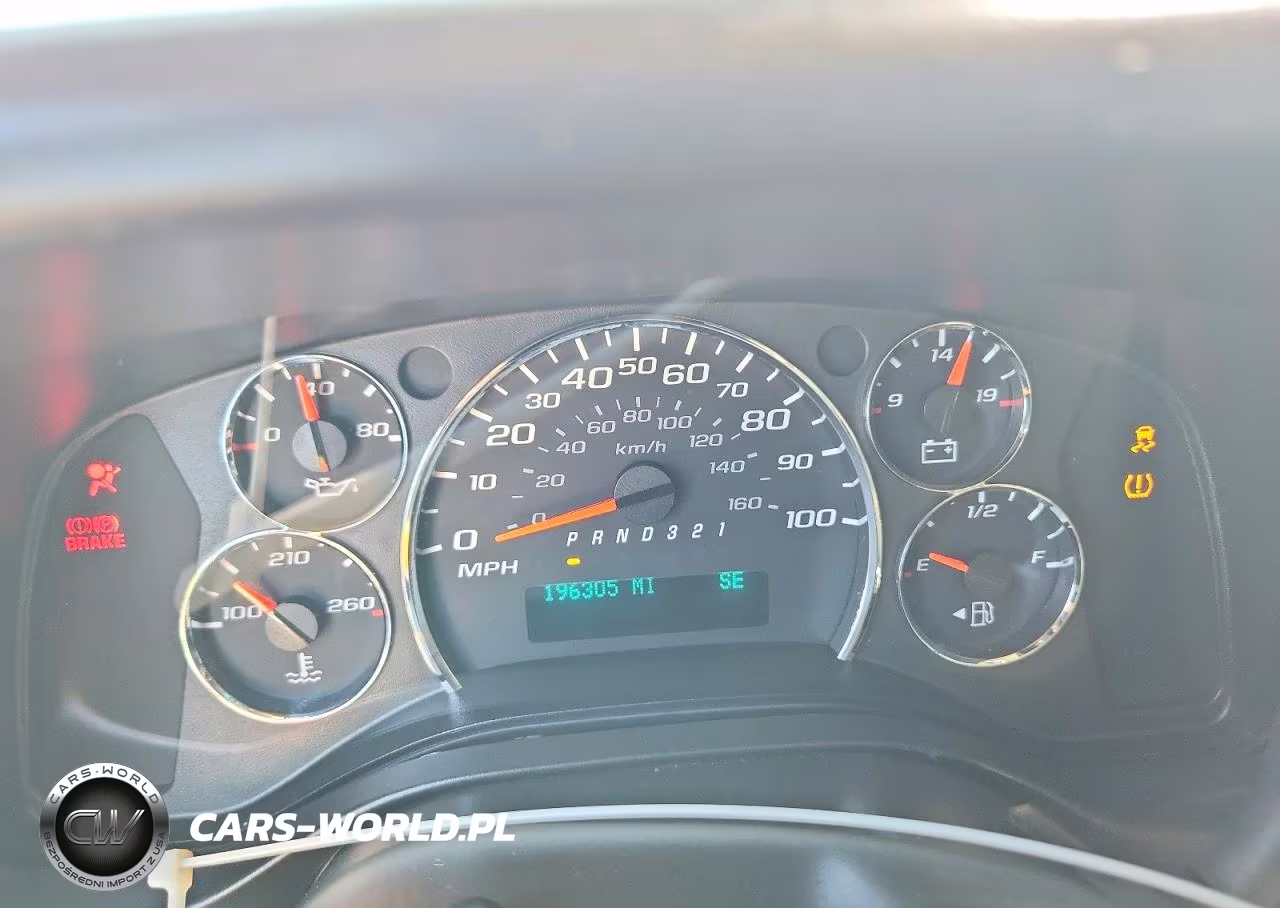2014 Chevrolet Express G1500 VIN:1GCSHAF40E1124725 - 9