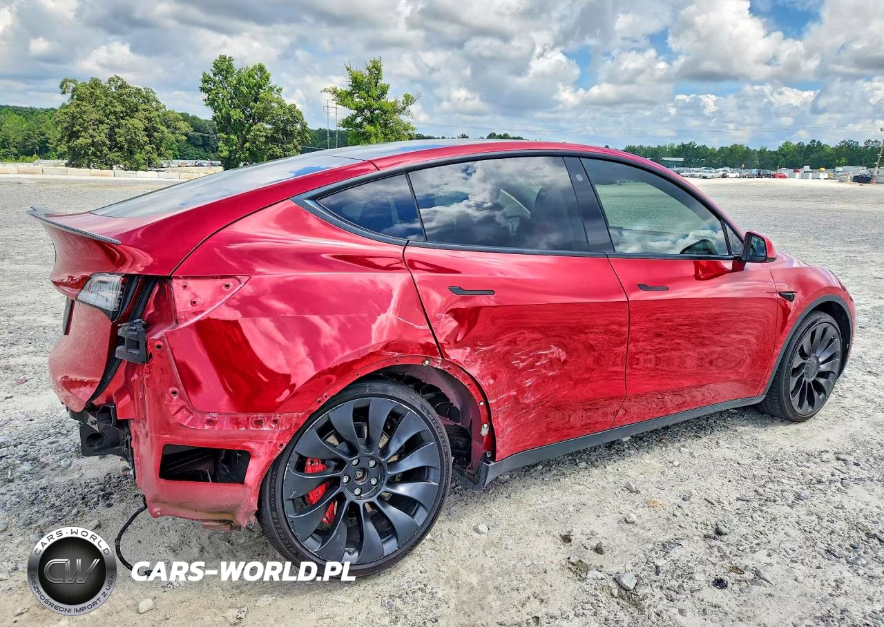 2021 Tesla Model Y VIN:5YJYGDEE6MF117955 - 3