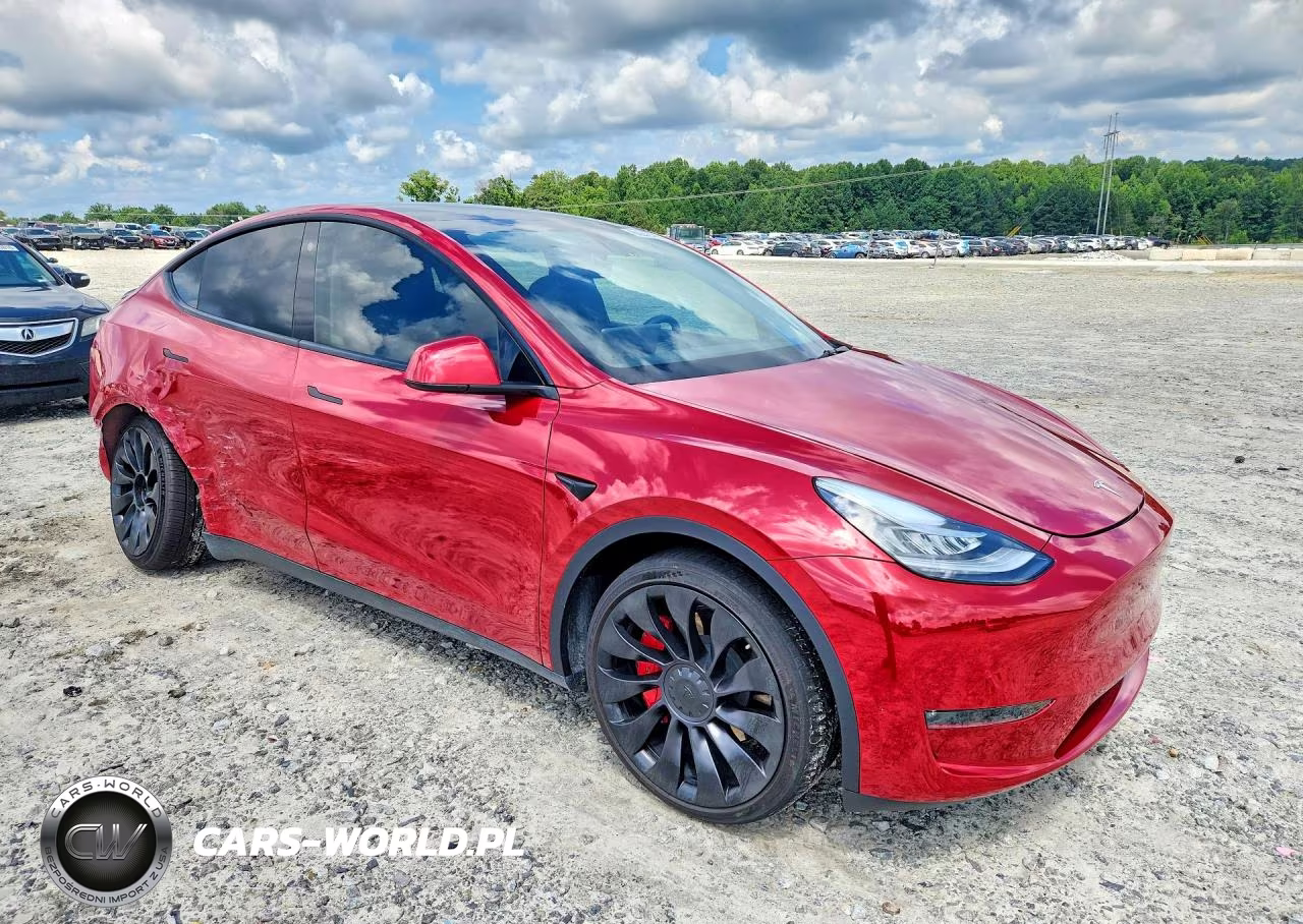 2021 Tesla Model Y VIN:5YJYGDEE6MF117955 - 4