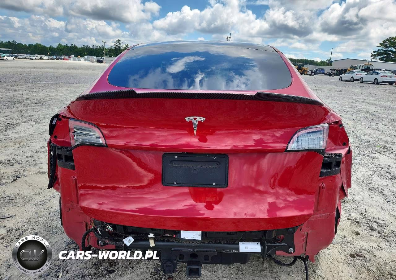 2021 Tesla Model Y VIN:5YJYGDEE6MF117955 - 6