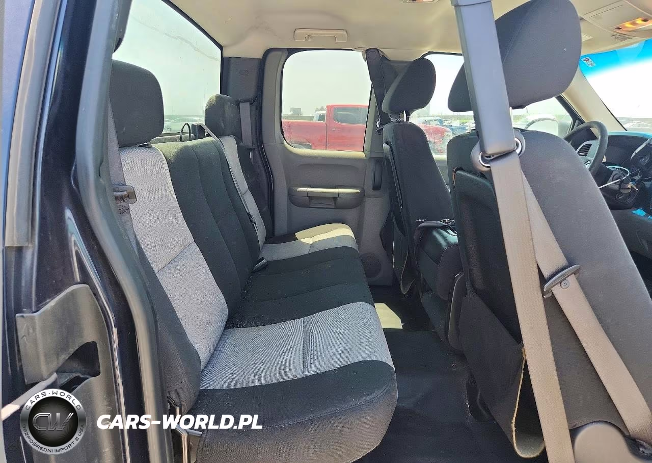 2007 Chevrolet Silverado C1500 VIN:2GCEC19C971646555 - 10