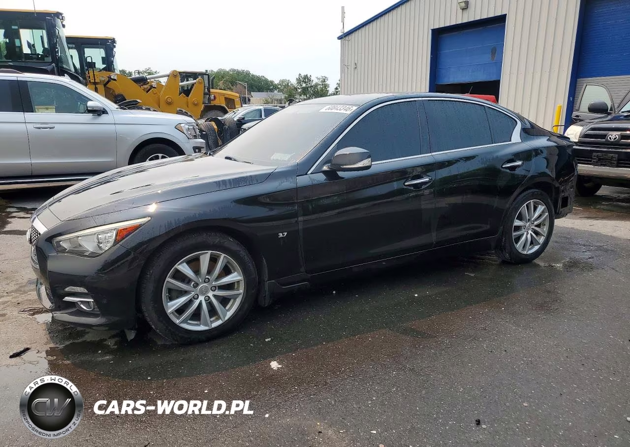 2015 Infiniti Q50 Premium
