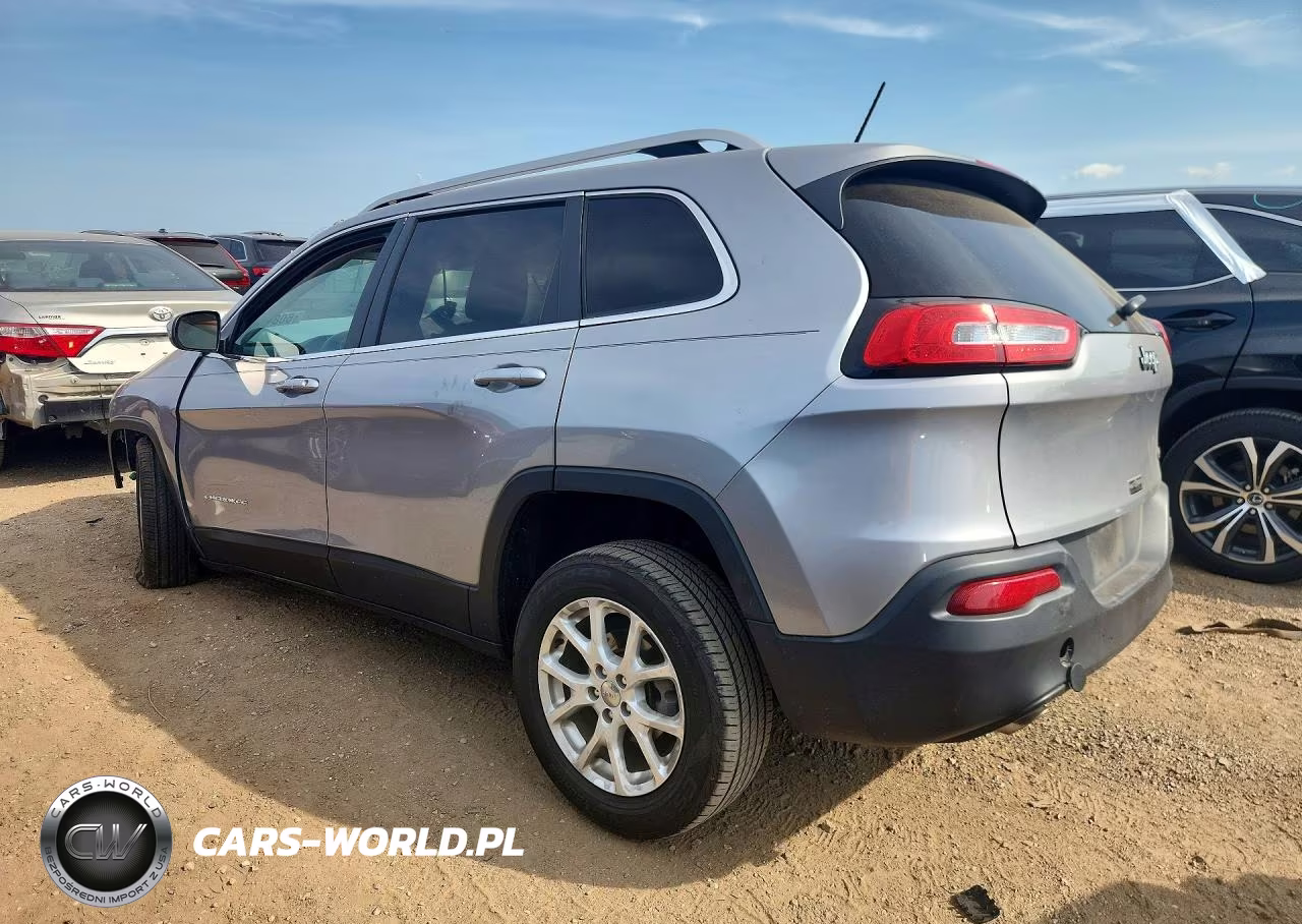 2014 Jeep Cherokee Latitude VIN:1C4PJLCB2EW270409 - 2