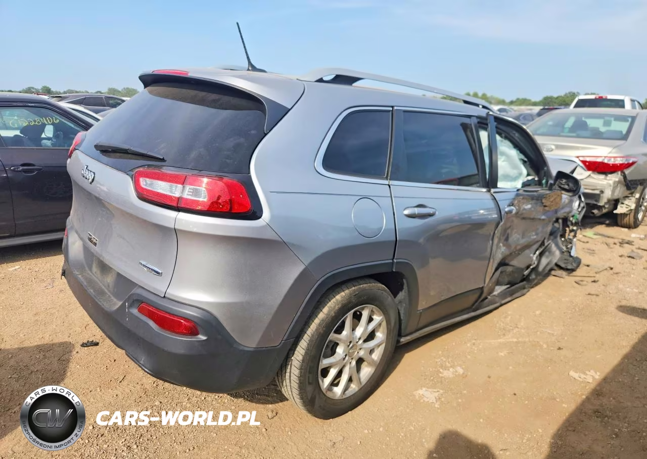 2014 Jeep Cherokee Latitude VIN:1C4PJLCB2EW270409 - 3