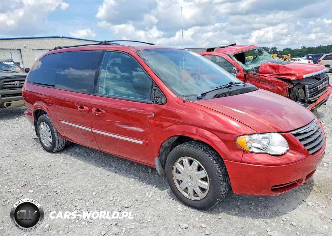 2007 Chrysler Town & Country Touring VIN:2A4GP54L57R305841 - 4