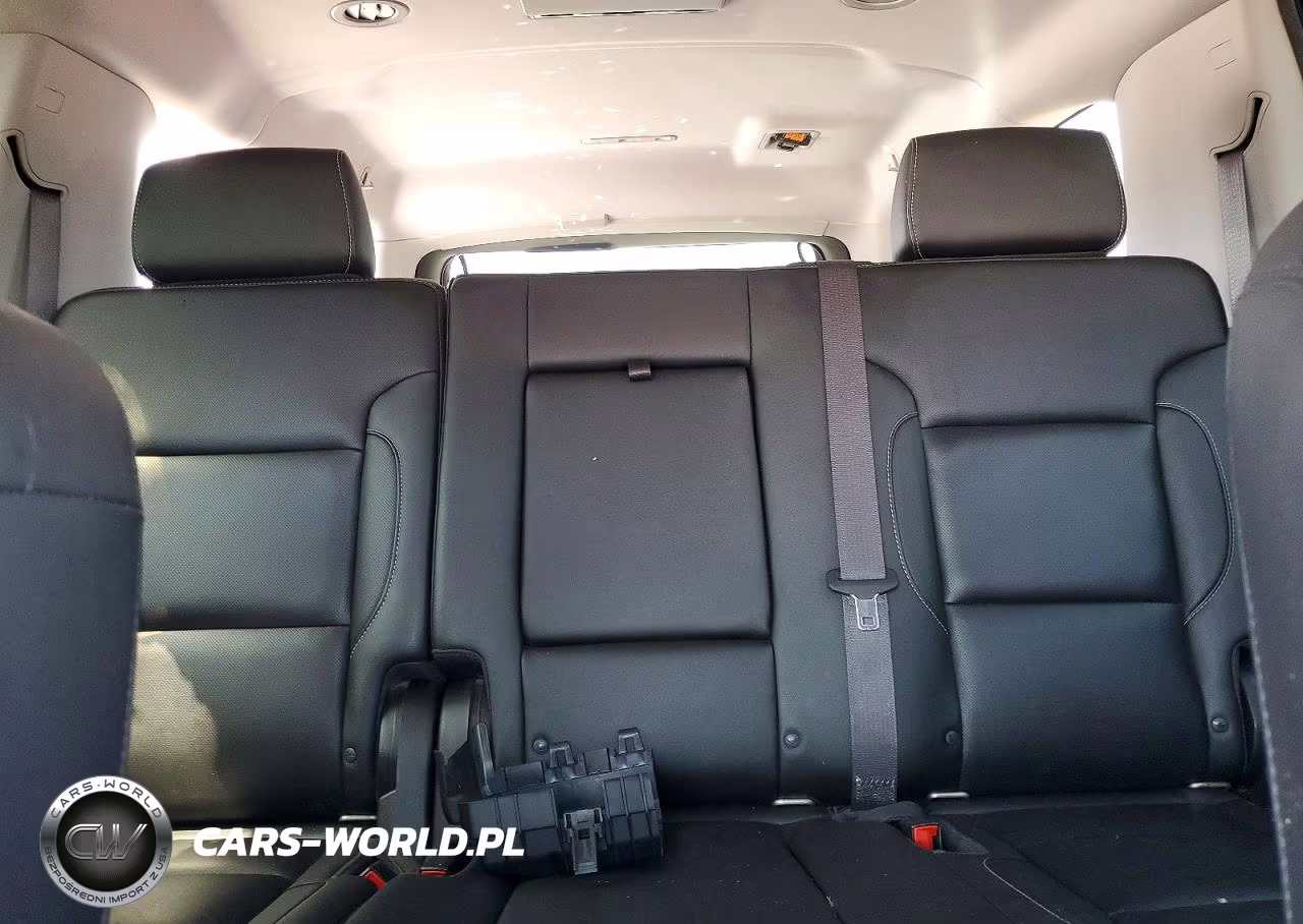 2017 Chevrolet Suburban K1500 Premier VIN:1GNSKJKC1HR120842 - 10