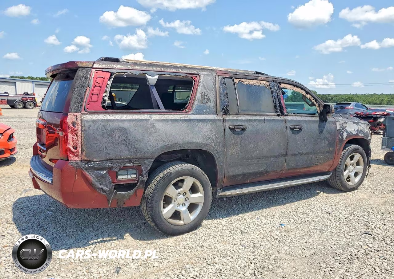 2017 Chevrolet Suburban K1500 Premier VIN:1GNSKJKC1HR120842 - 3