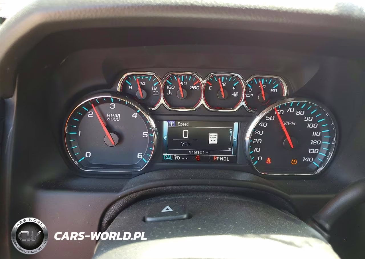 2017 Chevrolet Suburban K1500 Premier VIN:1GNSKJKC1HR120842 - 9