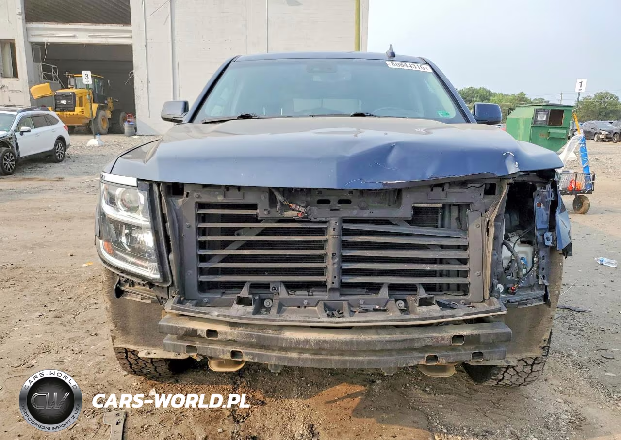 2019 Chevrolet Suburban K1500 Lt VIN:1GNSKHKC1KR247610 - 5