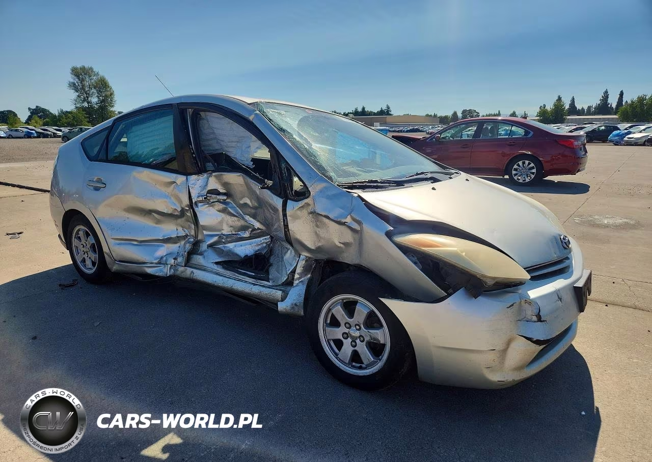 2004 Toyota Prius Base VIN:JTDKB20UX40116071 - 4
