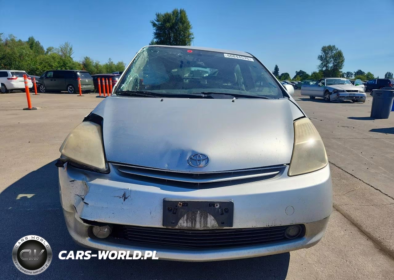 2004 Toyota Prius Base VIN:JTDKB20UX40116071 - 5