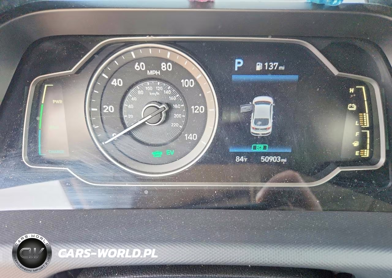 2020 Hyundai Ioniq Blue VIN:KMHC65LCXLU240079 - 9