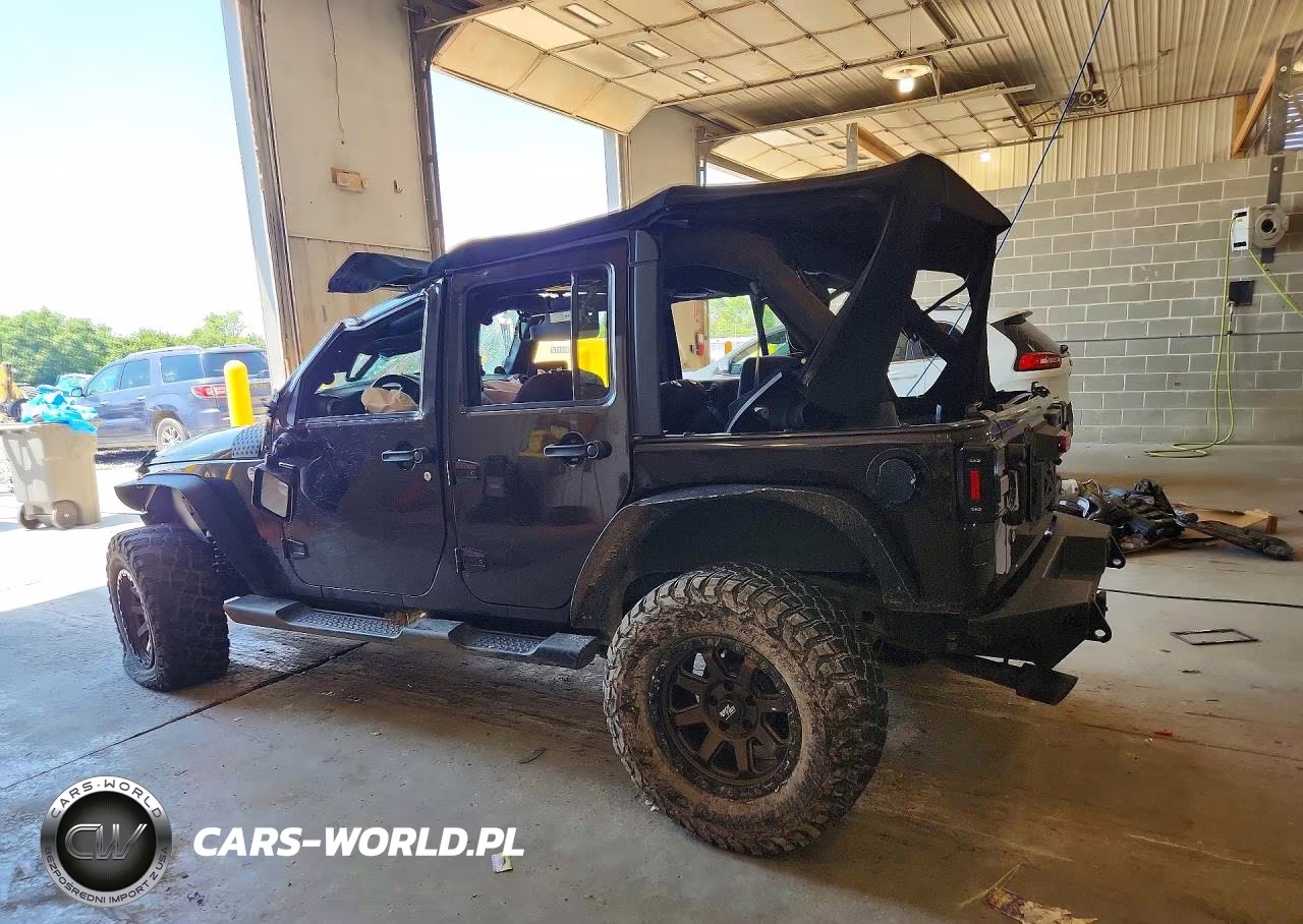 2013 Jeep Wrangler Unlimited Sport VIN:1C4BJWDG2DL682061 - 2