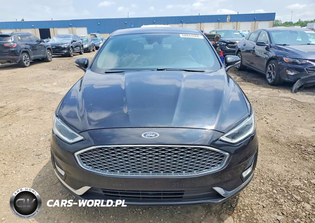 2019 Ford Fusion Titanium VIN:3FA6P0RU6KR131065 - 5