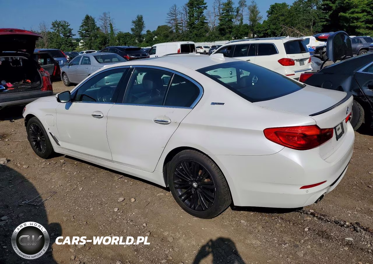 2018 BMW 530Xe VIN:WBAJB1C56JB084906 - 2