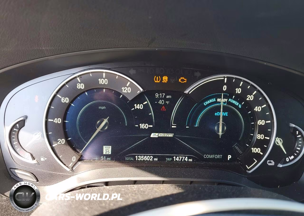 2018 BMW 530Xe VIN:WBAJB1C56JB084906 - 9