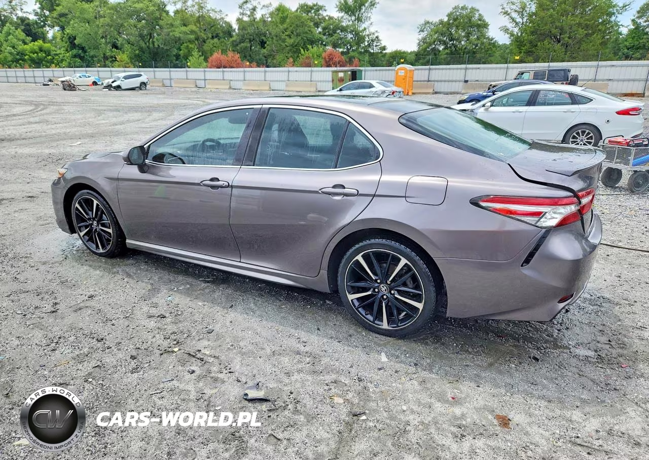 2018 Toyota Camry Xse VIN:4T1B61HK2JU010344 - 2