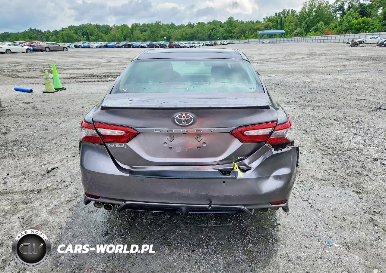 2018 Toyota Camry Xse VIN:4T1B61HK2JU010344 - 6