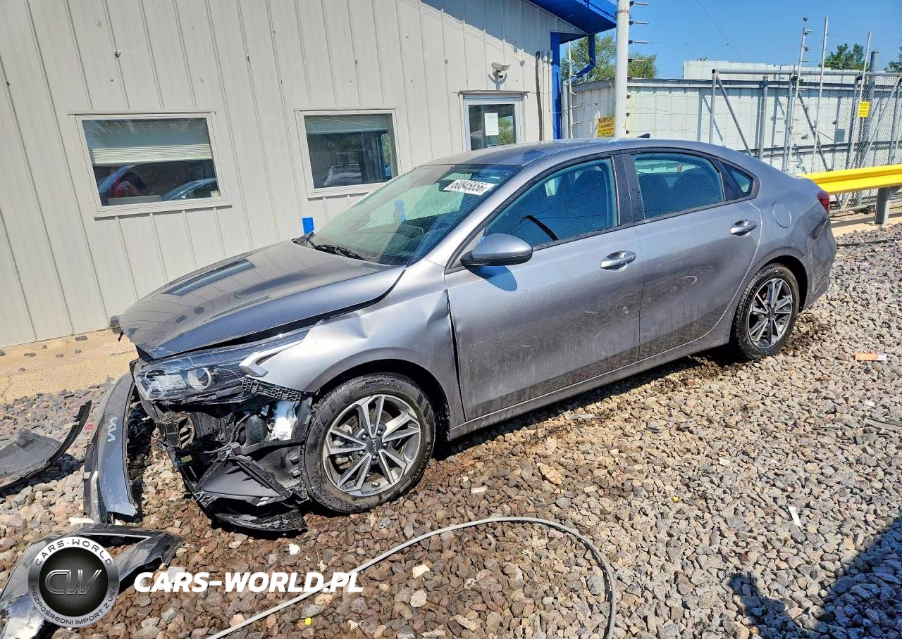 2022 Kia Forte Lxs – zdjęcie 1 z 13
