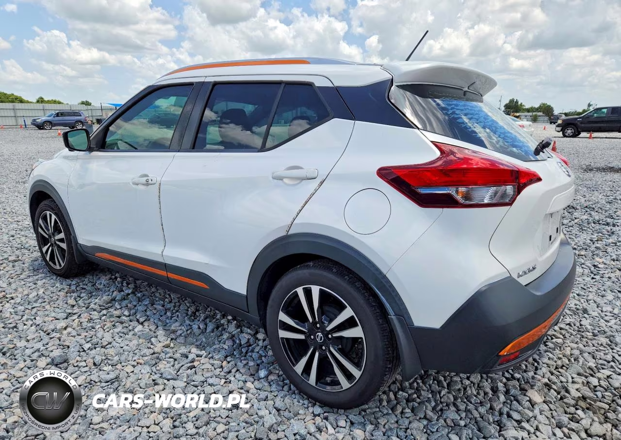 2018 Nissan Kicks Sr VIN:3N1CP5CU0JL541707 - 2