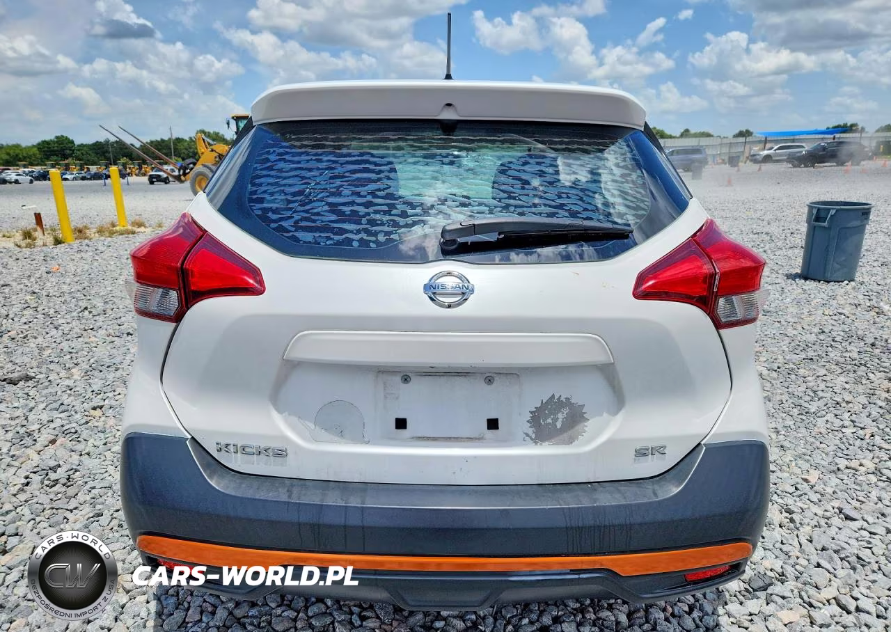 2018 Nissan Kicks Sr VIN:3N1CP5CU0JL541707 - 6