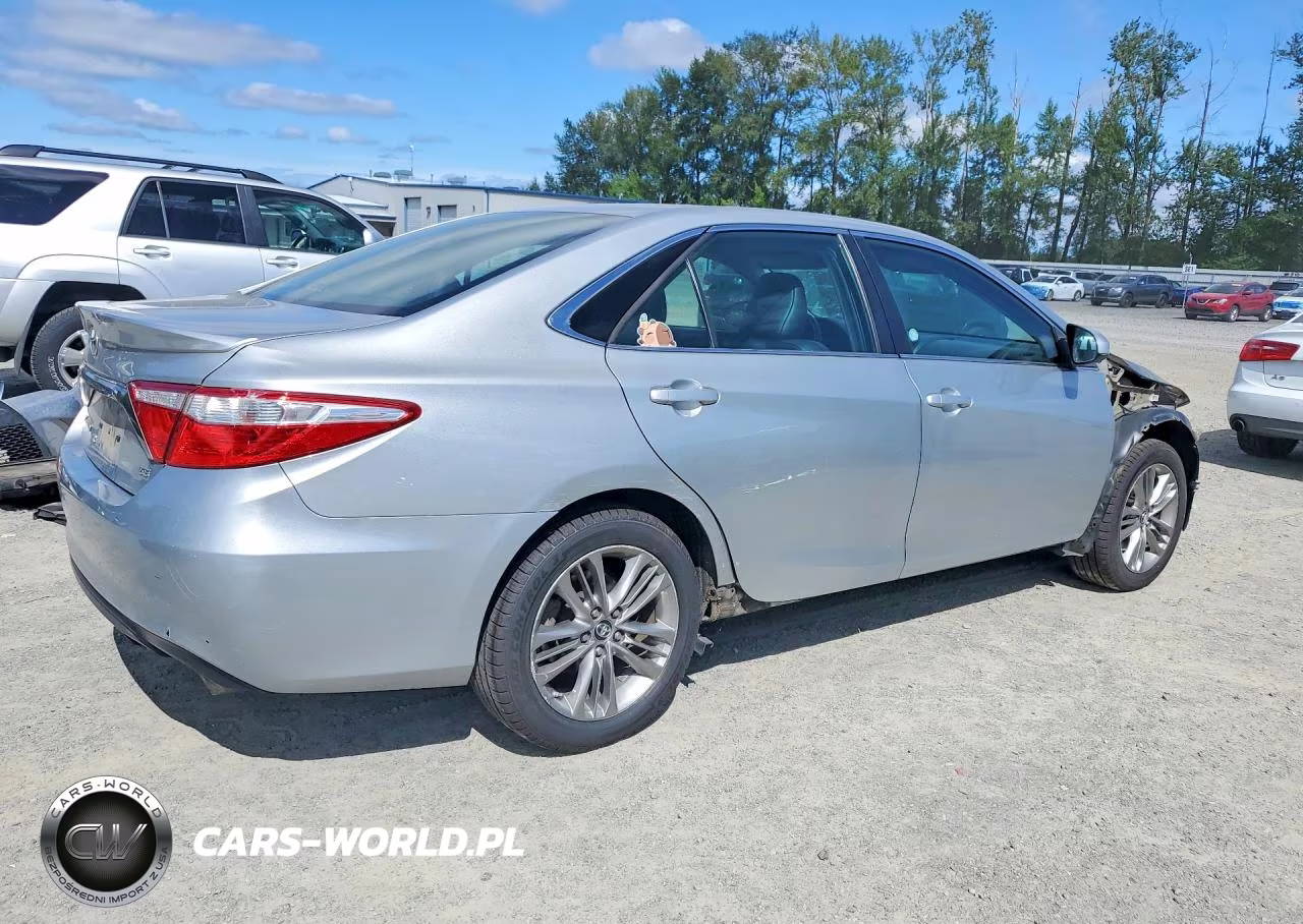 2017 Toyota Camry Se VIN:4T1BF1FK5HU731707 - 3