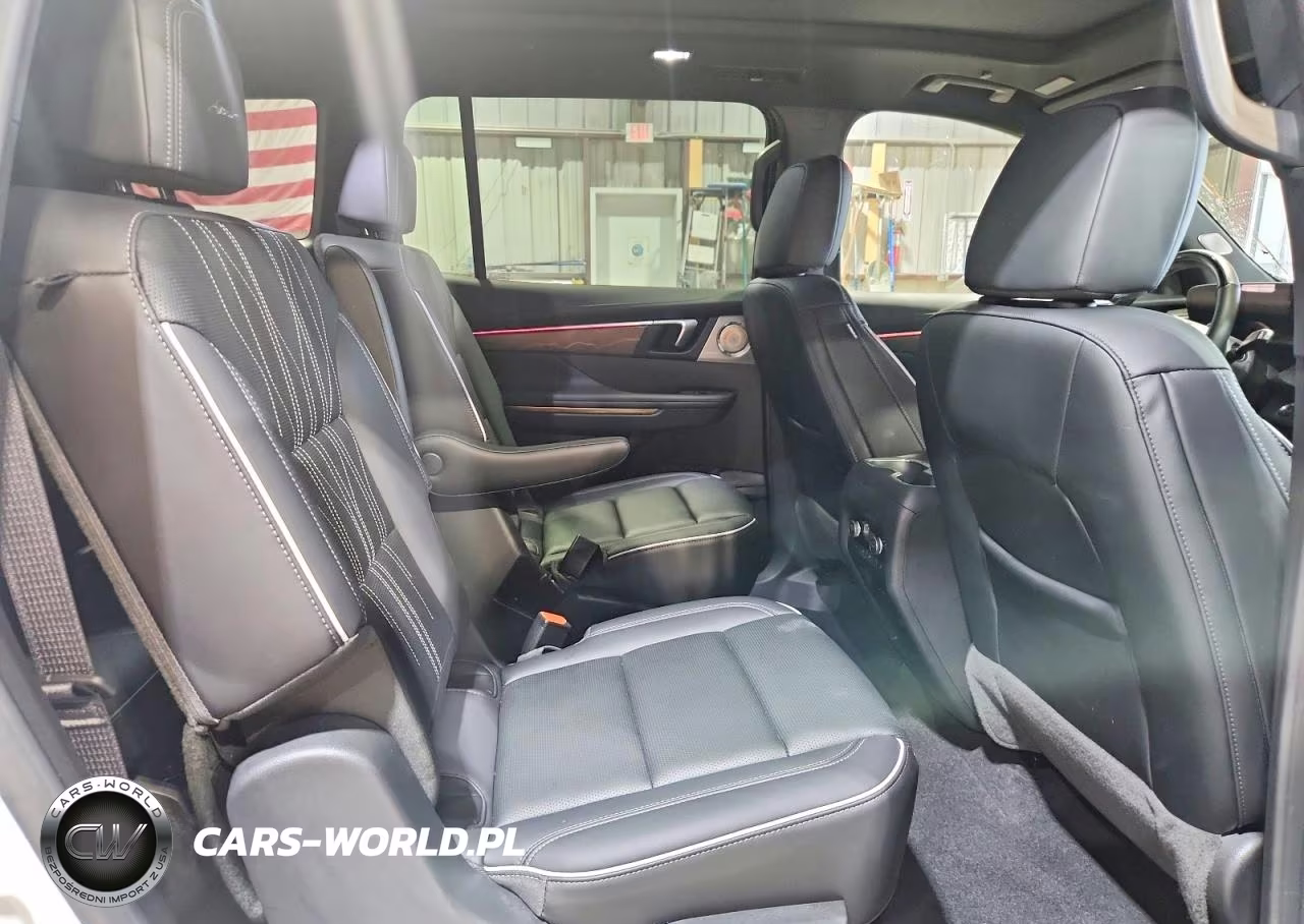 2025 Buick Enclave Avenir VIN:5GAEVCRS9SJ186052 - 11