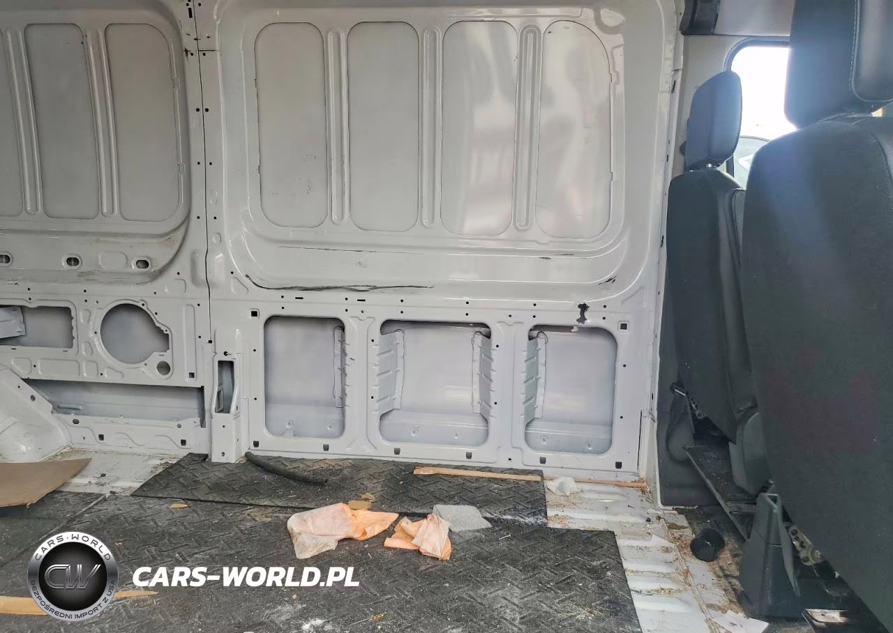 2020 Ford Transit T-250 VIN:1FTBR1X84LKA83666 - 11