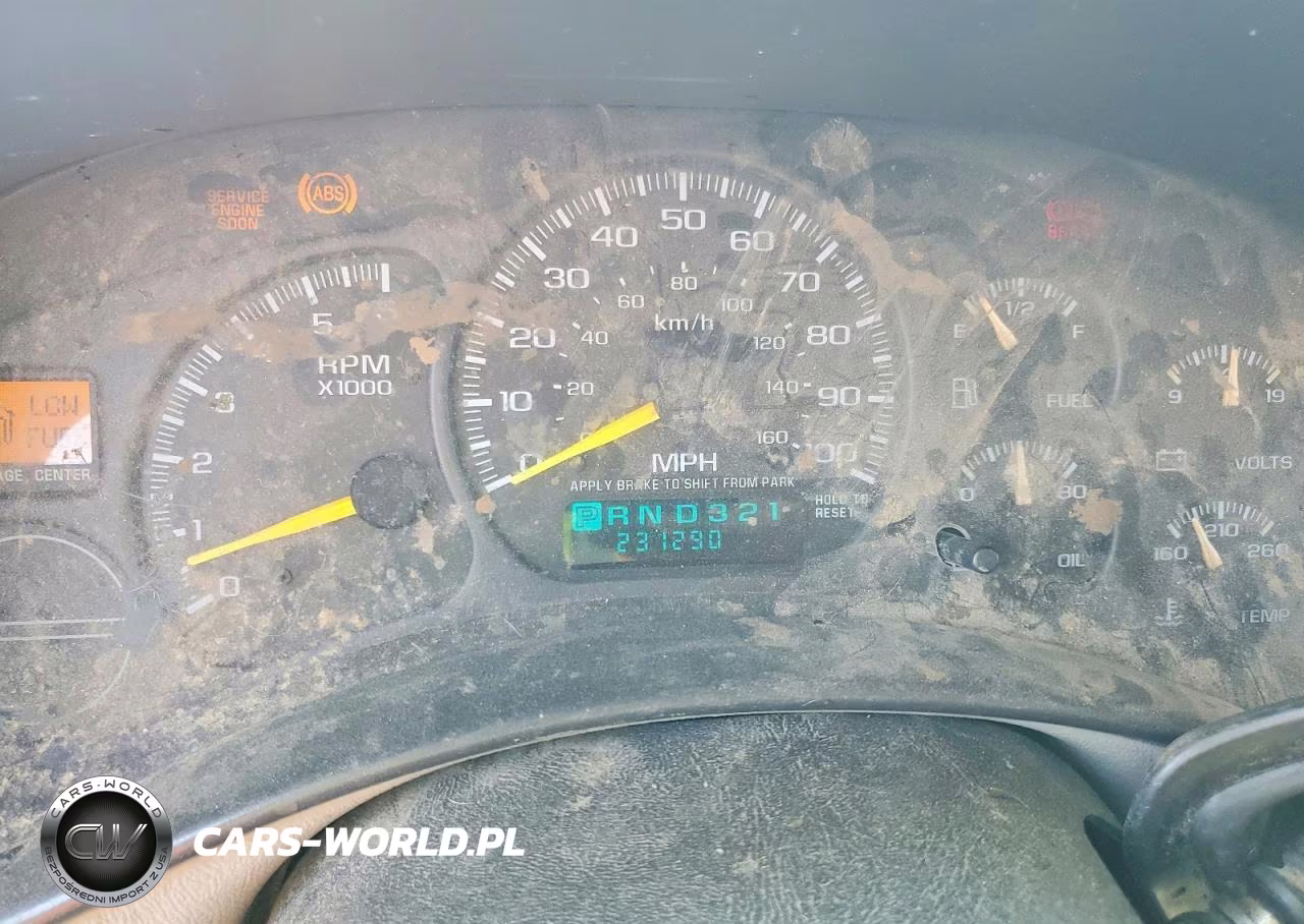 1999 Chevrolet Silverado C1500 VIN:2GCEC19T2X1160394 - 9