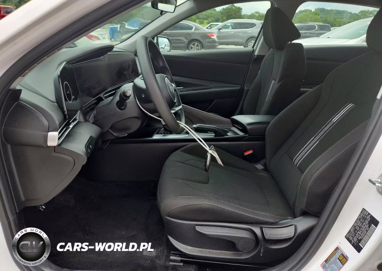 2024 Hyundai Elantra Sel VIN:KMHLM4DGXRU647880 - 7