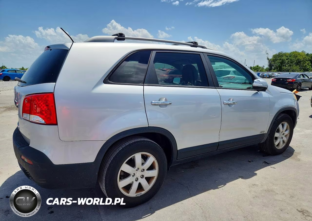 2012 Kia Sorento Lx VIN:5XYKTDA26CG198587 - 3