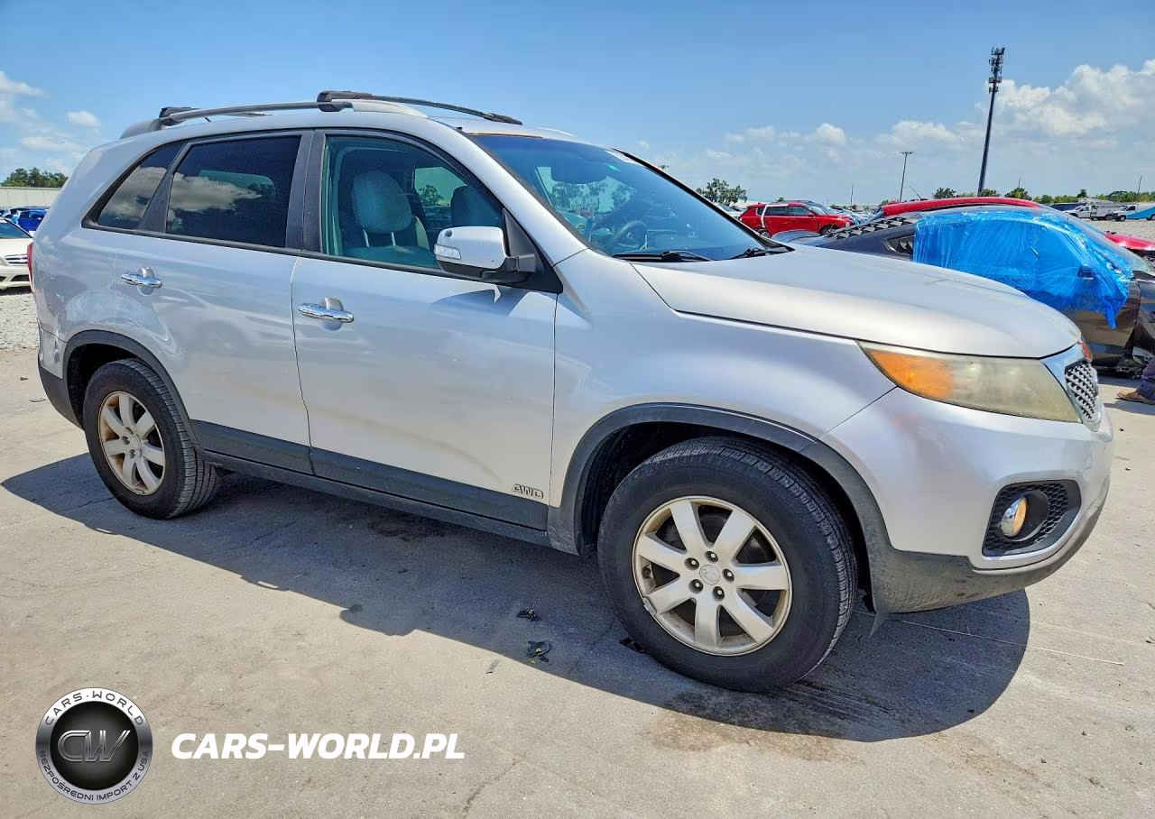 2012 Kia Sorento Lx VIN:5XYKTDA26CG198587 - 4