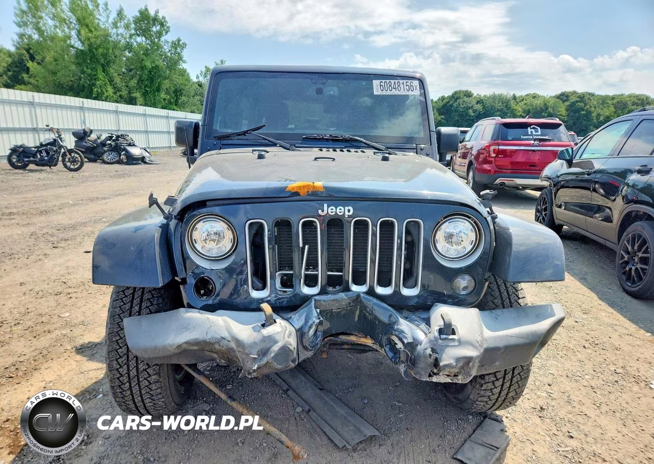 2017 Jeep Wrangler Unlimited Sahara VIN:1C4BJWEG2HL567951 - 5