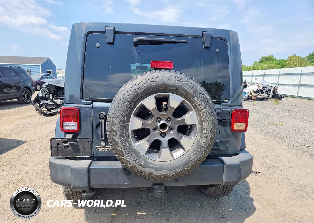 2017 Jeep Wrangler Unlimited Sahara VIN:1C4BJWEG2HL567951 - 6