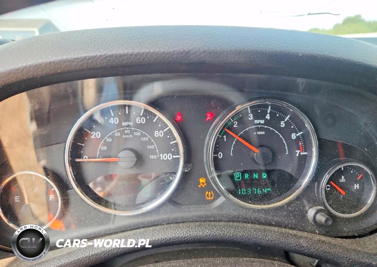2017 Jeep Wrangler Unlimited Sahara VIN:1C4BJWEG2HL567951 - 9