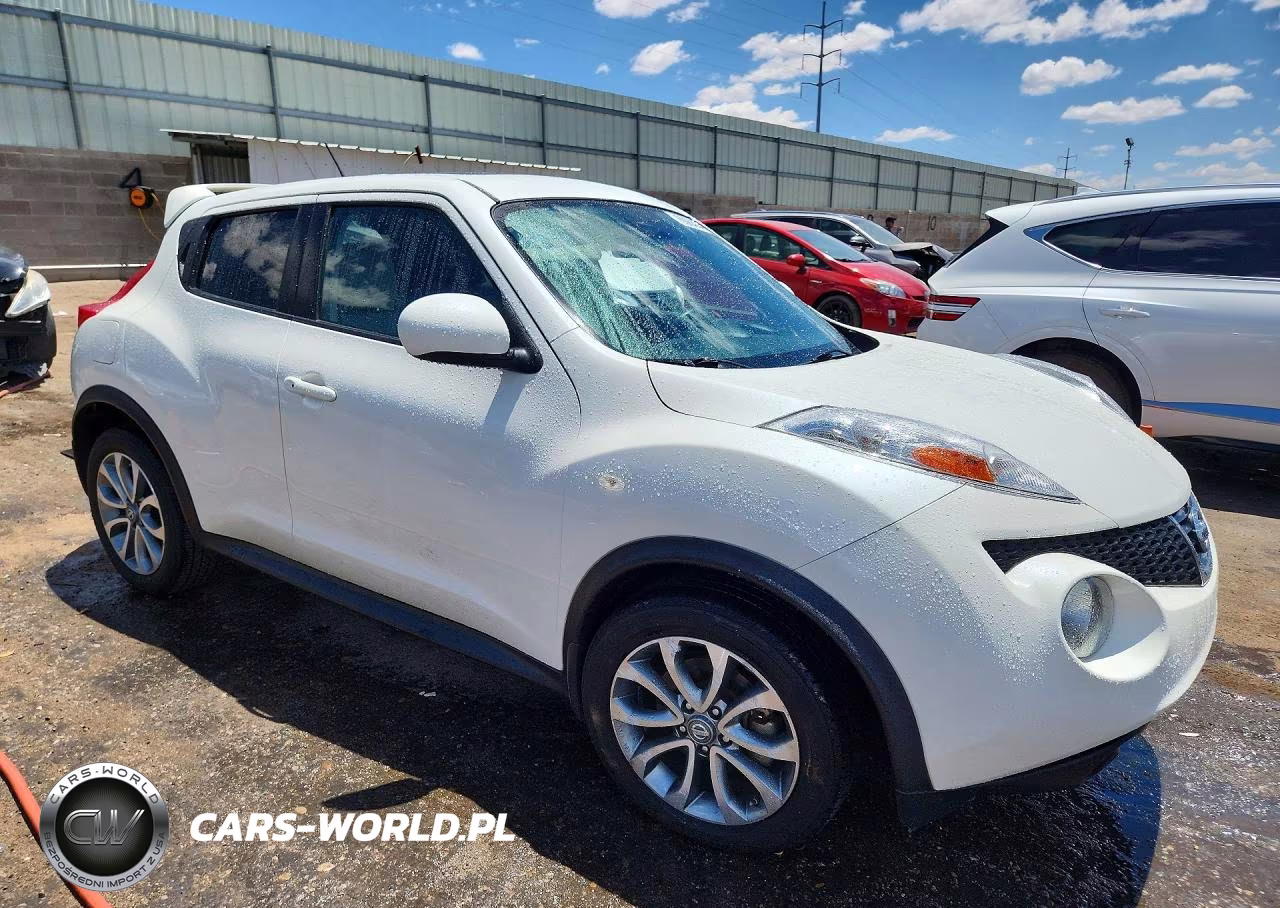 2013 Nissan Juke S VIN:JN8AF5MVXDT208269 - 4