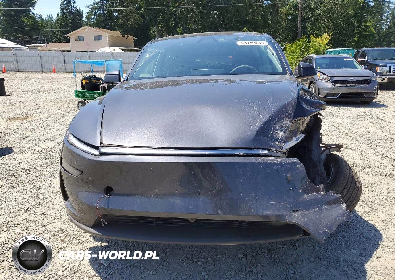 2026 Tesla Model Y VIN:7SAYGDEEXTF358855 - 5