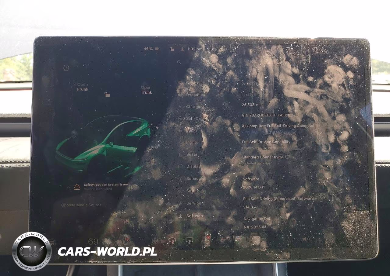 2026 Tesla Model Y VIN:7SAYGDEEXTF358855 - 9