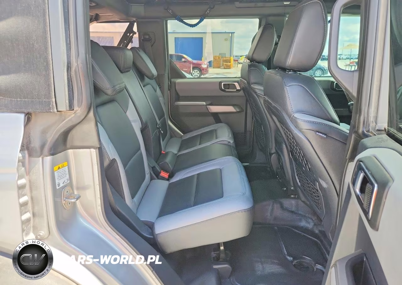 2023 Ford Bronco Base VIN:1FMDE5BH6PLB10378 - 11