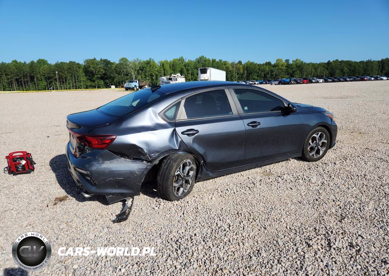 2020 Kia Forte Lxs VIN:3KPF24AD2LE236593 - 3