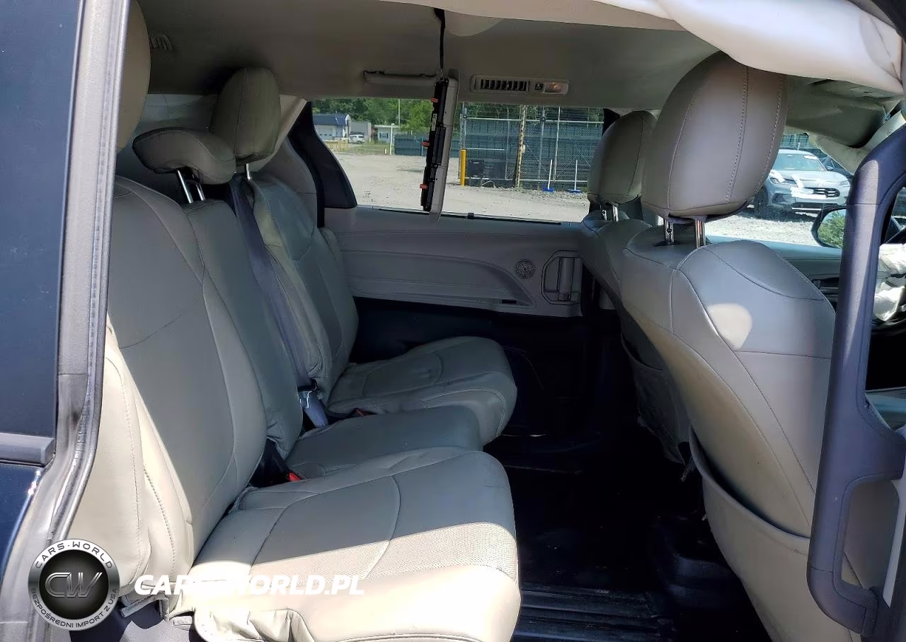 2021 Toyota Sienna Le VIN:5TDKSKFC2MS039174 - 11